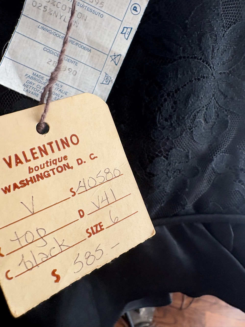 Valentino rare Vintage Boutique Black Lace Peplum cami top size 6 nwt late 1980 - Picture 6 of 6